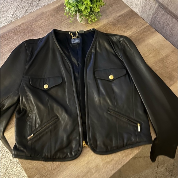 Jackets & Blazers - Elegant Black Leather Jacket